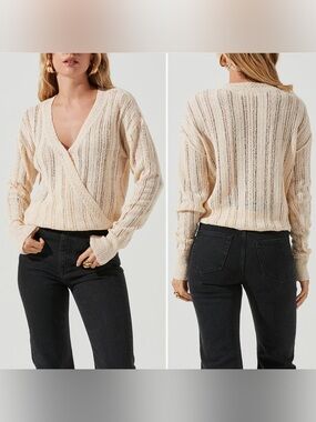ASTR The Label V-Neck Wrap Knit Sweater in Cream, Size Medium NWT